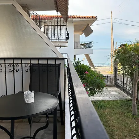 Silver Rose By The Sea - Kalyves, Chalkidiki *